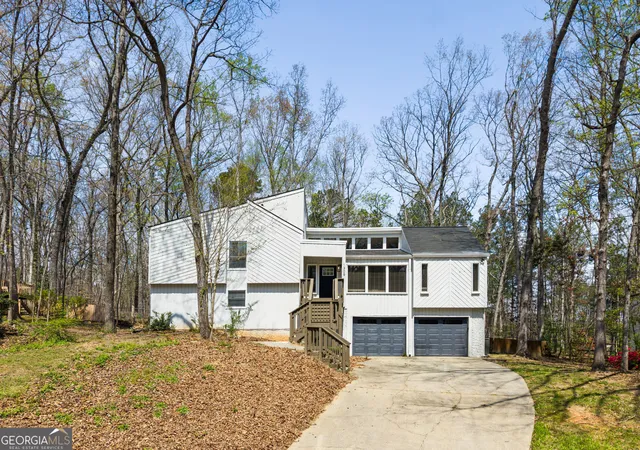 Photo 2 of Single family home for sale at 1309 Laurel Cliff Dr, Smyrna, GA 30082 | MLS# 10721951 | Listing updated on 2026-09-18