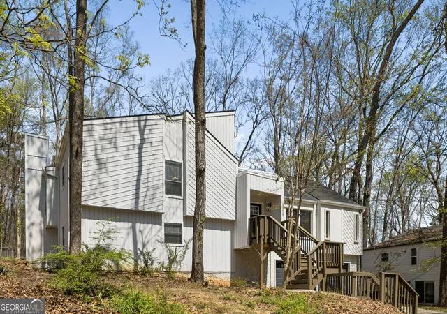 Photo 4 of Single family home for sale at 1309 Laurel Cliff Dr, Smyrna, GA 30082 | MLS# 10721951 | Listing updated on 2026-09-18