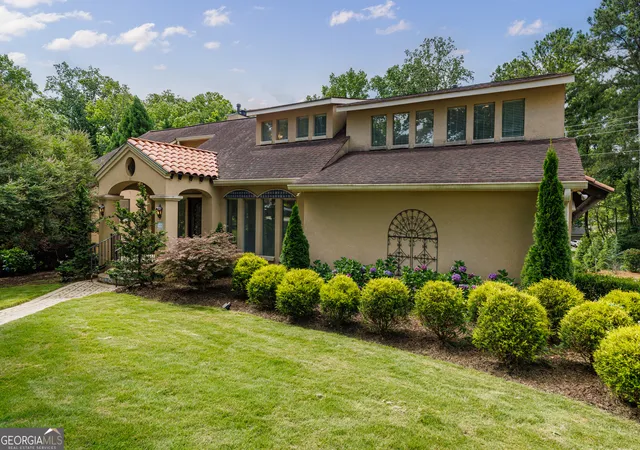 Photo 3 of Single family home for sale at 4474 Cove Is Dr NE, Marietta, GA 30067 | MLS# 10790184 | Listing updated on 2026-09-16