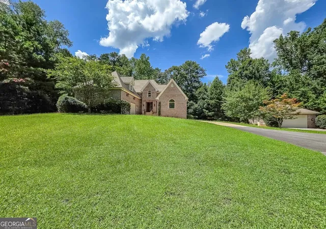 3rd image of 5156 Due West Rd, Powder Springs, GA 30127 | MLS# 10810484