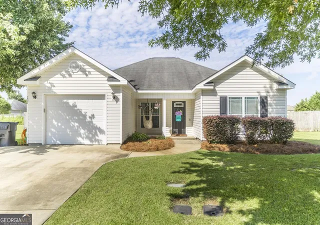 Photo 1 of Sale Pending at 207 Ellington Ct, Perry, GA 31069 | MLS# 10807267 | Listing updated on 2026-08-20