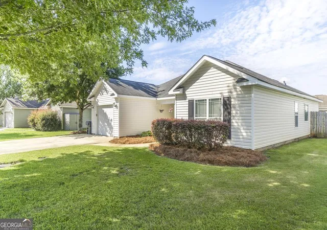Photo 2 of Sale Pending at 207 Ellington Ct, Perry, GA 31069 | MLS# 10807267 | Listing updated on 2026-08-20