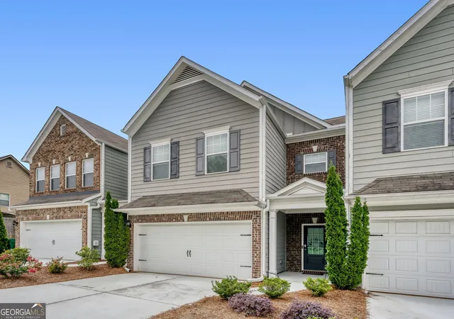 Photo 3 of Townhouse for sale at 6216 Thorncrest Dr Nw, Tucker, GA 30084 | MLS# 10792400 | Listing updated on 2026-07-11