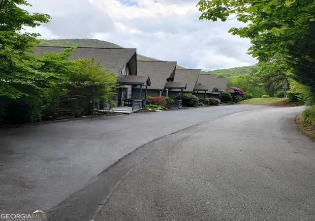 2nd image of 70 Spy Glass Cir, Sky Valley, GA 30537 | MLS# 10772372