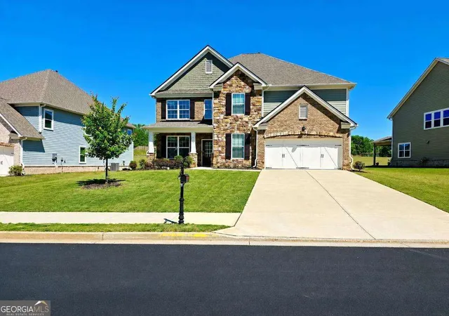 Photo 1 of Single family home for sale at 4055 Harvest Moon Ct, Cumming, GA 30028 | MLS# 10788829 | Listing updated on 2026-08-24