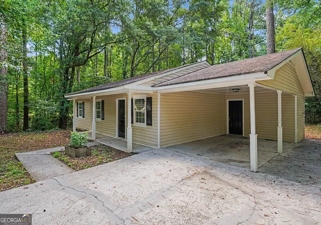 Photo 3 of Single family home for sale at 80 Hidden Pines Dr, Covington, GA 30016 | MLS# 10810200 | Listing updated on 2026-09-13