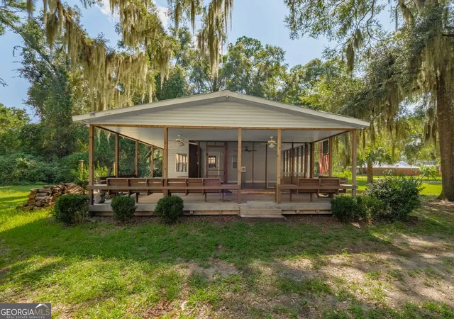 Photo 2 of Manufactured home for sale at 1042 Live Oak Ln Ne, Townsend, GA 31331 | MLS# 10832349 | Listing updated on 2026-09-08