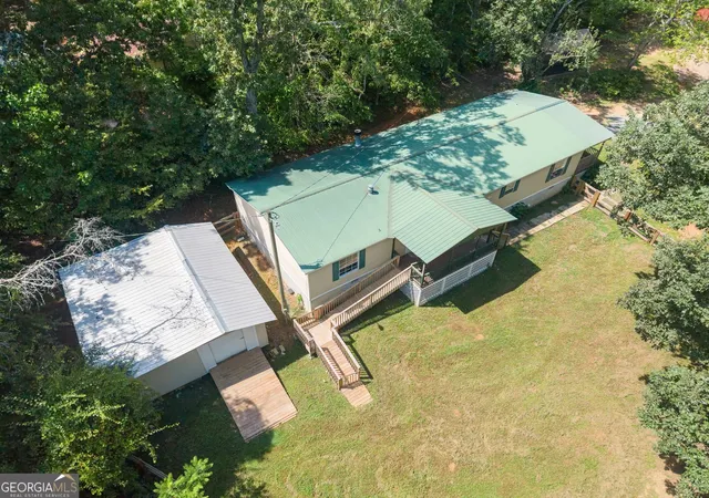 Photo 3 of Manufactured home for sale at 6220 Lee Ln, Clermont, GA 30527 | MLS# 10829206 | Listing updated on 2026-09-02