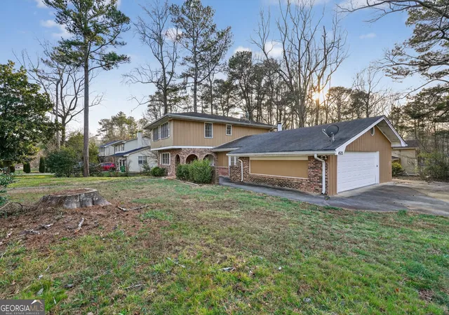 Photo 3 of Single family home for sale at 4525 Cherie Glen Trl, Stone Mountain, GA 30083 | MLS# 10702598 | Listing updated on 2026-09-07