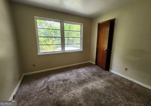 Photo 3 of Single family home for sale at 700 Walnut St, Albany, GA 31707 | MLS# 10815961 | Listing updated on 2026-09-11