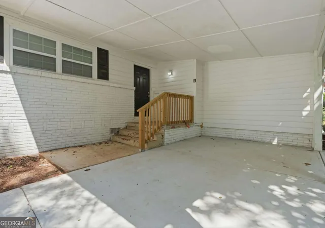 Photo 2 of Single family home for sale at 3024 Pasadena Dr, Decatur, GA 30032 | MLS# 10826142 | Listing updated on 2026-08-28