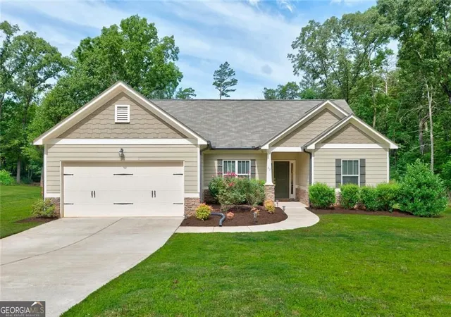 Homes for sale in Dawsonville, GA | 67 Bryn Dr, Dawsonville, GA 30534 | MLS# 10793100