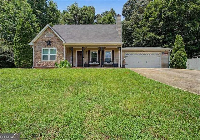 Photo 2 of Single family home for sale at 1516 Willow Gate Wy, Auburn, GA 30011 | MLS# 10808904 | Listing updated on 2026-10-31