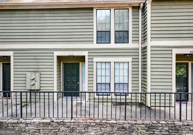 Photo 3 of Condo for sale at 3018 Steeplechase, Alpharetta, GA 30004 | MLS# 10821503 | Listing updated on 2026-09-03