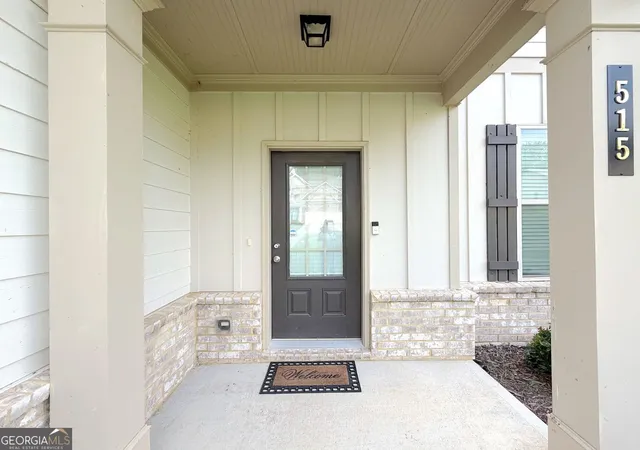 Photo 3 of Single family home for sale at 515 Mcginnis Cir, Calhoun, GA 30701 | MLS# 10820123 | Listing updated on 2026-08-20