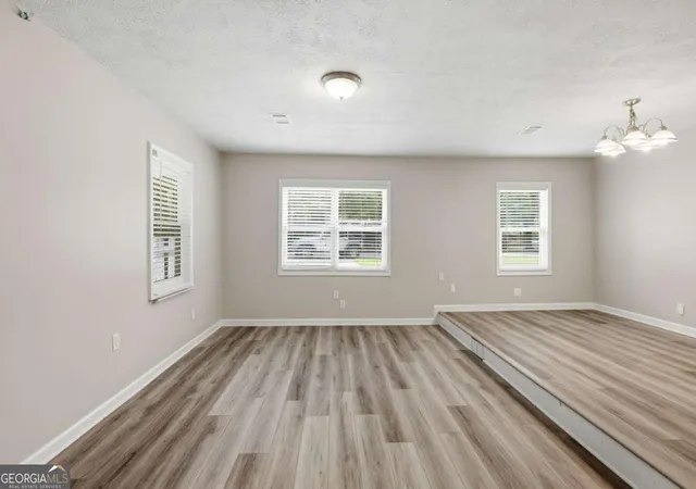 Photo 3 of Single family home for sale at 620 Smithstone Rd Se, Marietta, GA 30067 | MLS# 10827821 | Listing updated on 2026-09-18