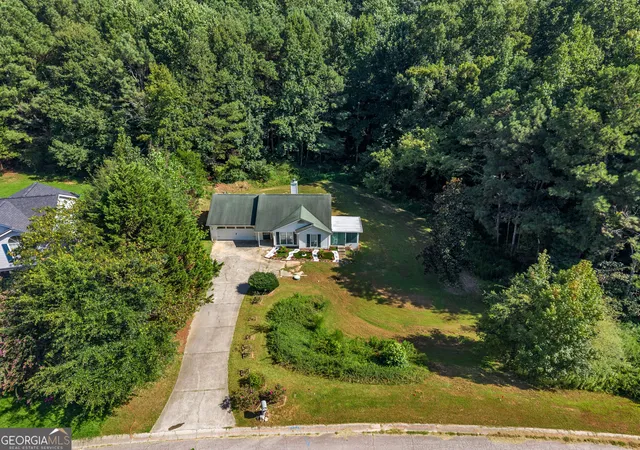 Photo 3 of Single family home for sale at 3877 Deaton Rd, Flowery Branch, GA 30542 | MLS# 10833945 | Listing updated on 2026-09-23