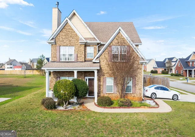 Photo 1 of Sale Pending at 668 Manning Ml, Macon, GA 31216 | MLS# 10806566 | Listing updated on 2026-09-08