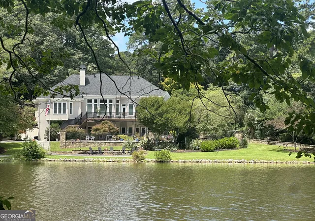 Photo 1 of Sale Pending at 90 Springview Pl, Newnan, GA 30265 | MLS# 10832958 | Listing updated on 2026-08-28