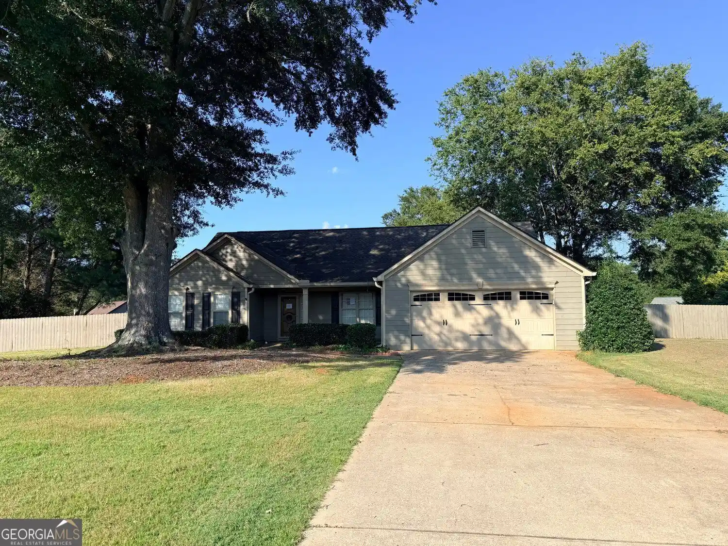 Photo 1 of Single family home for sale at 18 Column Ct, Douglasville, GA 30134 | MLS# 10873155 | Listing updated on 2026-10-29