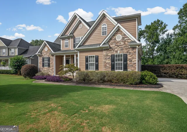 Photo 3 of Sale Pending at 1304 Buttermilk Ln, Griffin, GA 30224 | MLS# 10812792 | Listing updated on 2026-09-15