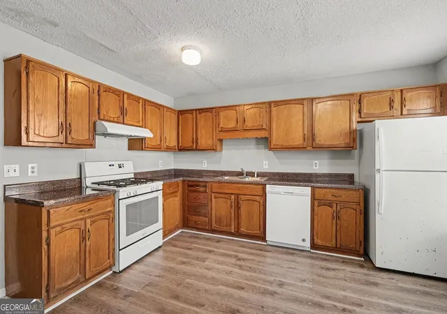 2nd image of 2058 Charter Ln, Lithonia, GA 30058 | MLS# 10801994