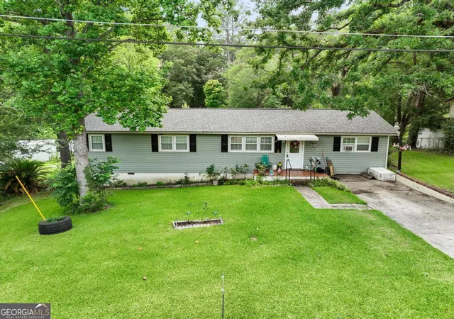 Homes for sale in Macon, GA | 4365 Crystal Lake Dr, Macon, GA 31217 | MLS# 10784296