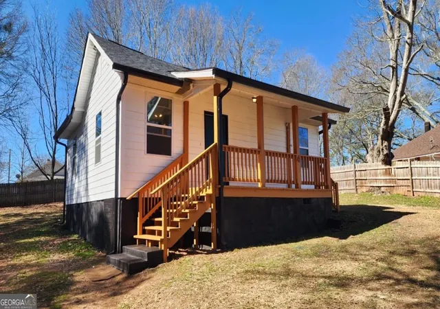 1st image of 4 Arnco 2nd St, Newnan, GA 30263 | MLS# 10813146
