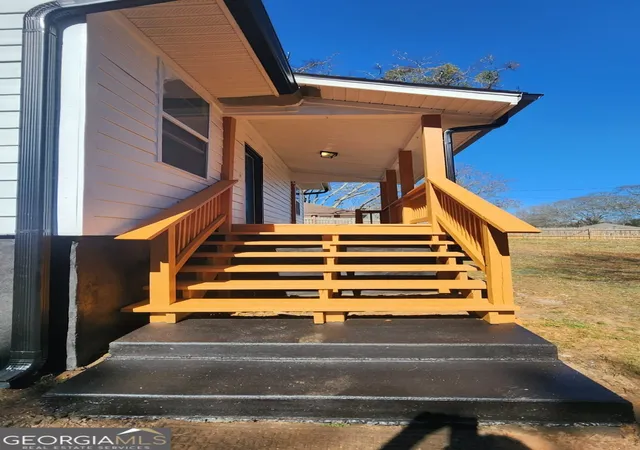 3rd image of 4 Arnco 2Nd St, Newnan, GA 30263 | MLS# 10813146