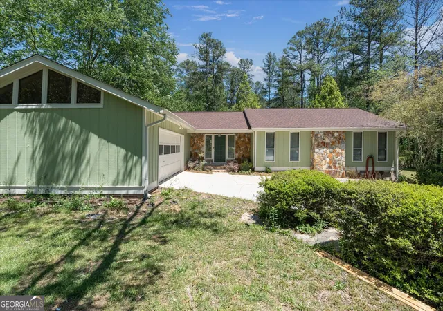 Homes for sale in Carrollton, GA | 110 Lake Terrace Ct, Carrollton, GA 30117 | MLS# 10759146