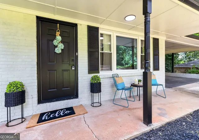 Photo 3 of Single family home for sale at 1539 Rockingway Dr Sw, Marietta, GA 30008 | MLS# 10823638 | Listing updated on 2026-09-20