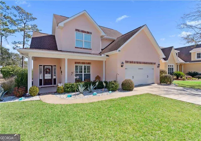 1st image of 18 Country Club Ct, St. Simons, GA 31522 | MLS# 10713924
