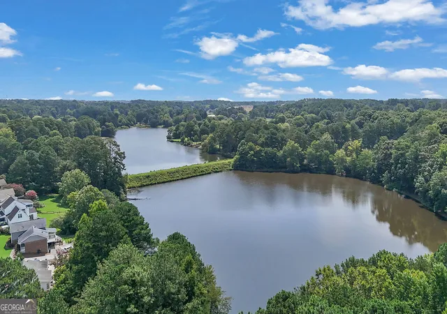 Photo 3 of Single family home for sale at 1530 Timberline Tr, Snellville, GA 30078 | MLS# 10826931 | Listing updated on 2026-09-20