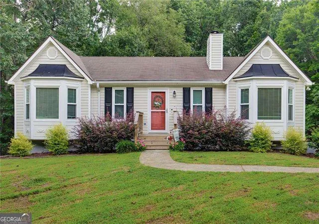 2nd image of 41 Camden Woods Dr Nw, Cartersville, GA 30121 | MLS# 10822722