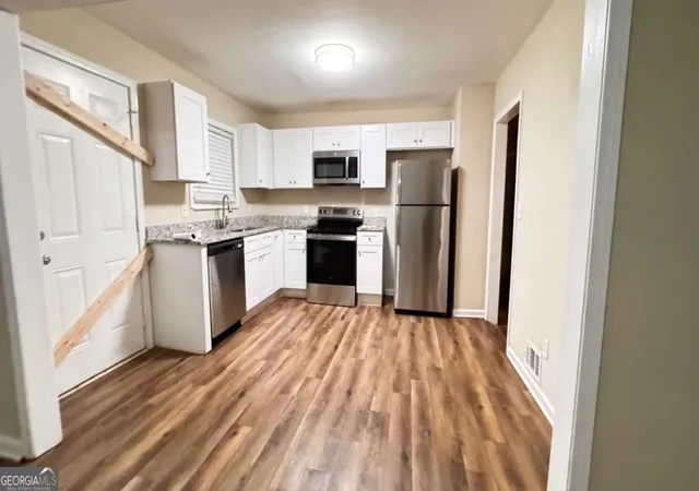 Photo 3 of Single family home for sale at 4436 Malibu Dr, Decatur, GA 30035 | MLS# 10780291 | Listing updated on 2026-09-20