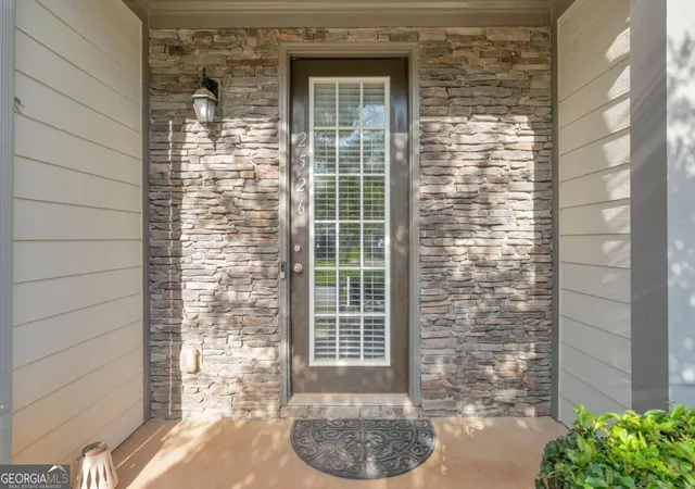 Photo 2 of Sale Pending at 2526 Keystone Bnd, Lithonia, GA 30058 | MLS# 10811419 | Listing updated on 2026-10-09