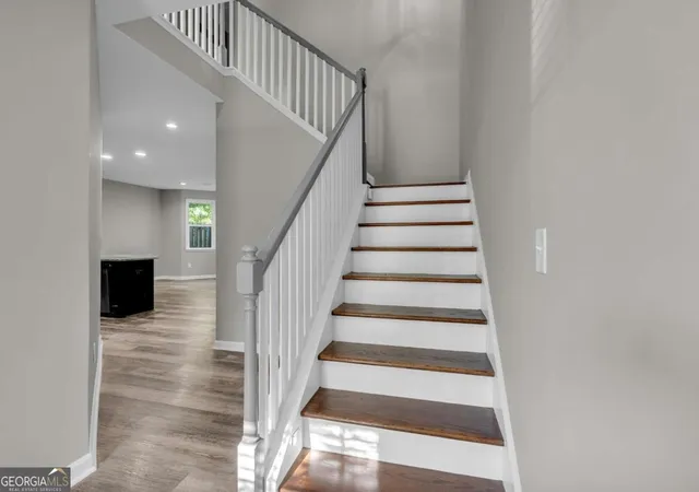 Photo 4 of Sale Pending at 2526 Keystone Bnd, Lithonia, GA 30058 | MLS# 10811419 | Listing updated on 2026-10-09