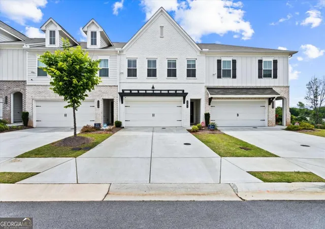 Photo 1 of Townhouse for sale at 1124 Mornington Way, Marietta, GA 30008 | MLS# 10762491 | Listing updated on 2026-09-13