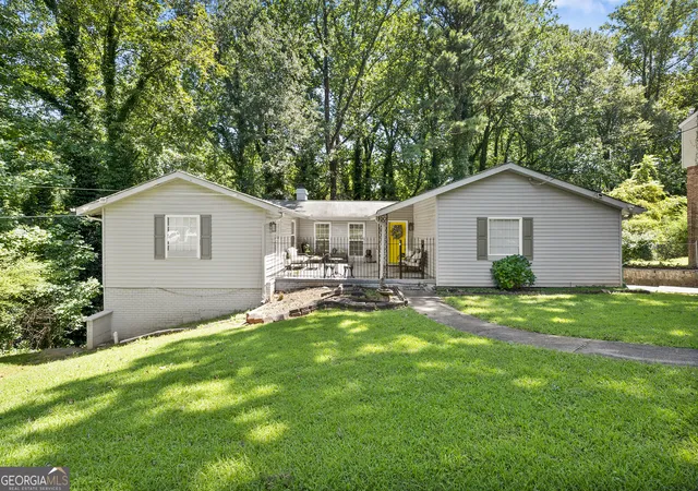 1st image of 476 S Susan Creek Dr, Stone Mountain, GA 30083 | MLS# 10812252