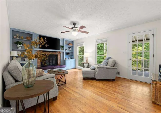 Photo 3 of Single family home for sale at 3612 Candlewood Way Ne, Marietta, GA 30066 | MLS# 10829481 | Listing updated on 2026-09-11