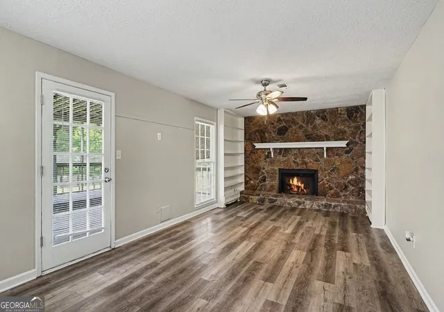 Photo 2 of Single family home for sale at 125 Beacon Dr, Fayetteville, GA 30215 | MLS# 10825720 | Listing updated on 2026-08-27