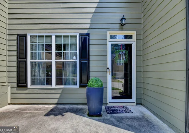 Photo 4 of Townhouse for sale at 2862 Ridgeview Dr Sw, Atlanta, GA 30331 | MLS# 10829127 | Listing updated on 2026-09-12