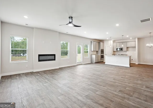 Photo 2 of Single family home for sale at 364 Jarrett St, Fairburn, GA 30213 | MLS# 10835873 | Listing updated on 2026-09-12