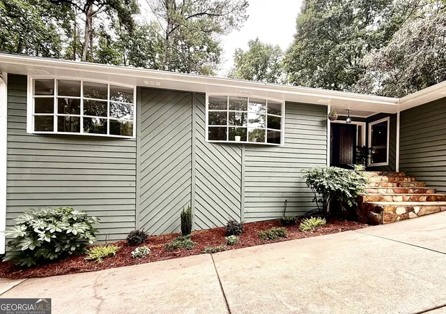 Photo 2 of Single family home for sale at 3882 Centre Ct, Peachtree Corners, GA 30092 | MLS# 10826052 | Listing updated on 2026-09-08
