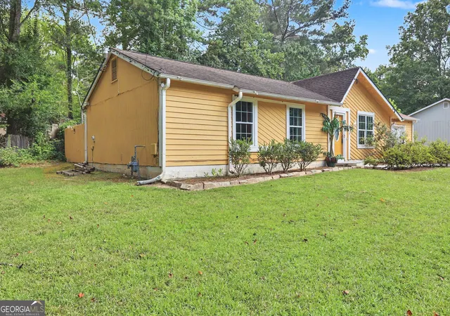 Photo 3 of Single family home for sale at 9018 Huntwood Ln, Riverdale, GA 30274 | MLS# 10800962 | Listing updated on 2026-09-08