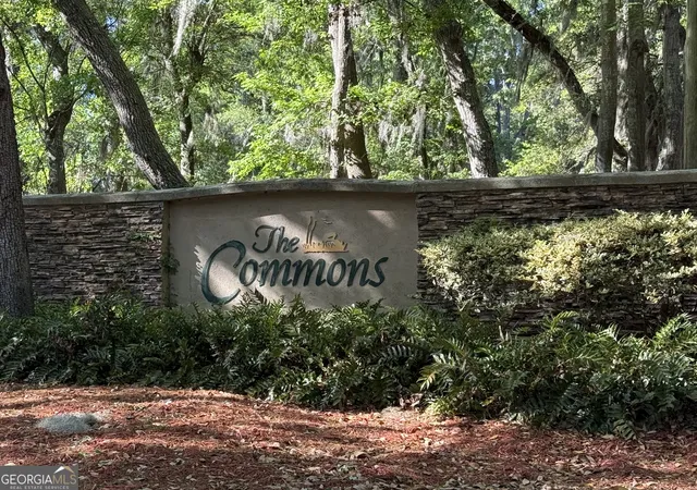 Listing Photo 3 - Condo for sale in building located at 401 N Cromwell Rd, Savannah, GA 31410 - Unit #T6