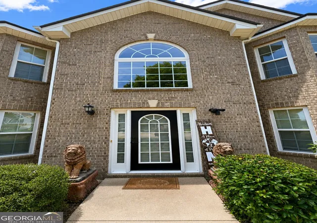 Photo 3 of Single family home for sale at 1933 Wilson Manor Cir, Lawrenceville, GA 30045 | MLS# 10828739 | Listing updated on 2026-09-10
