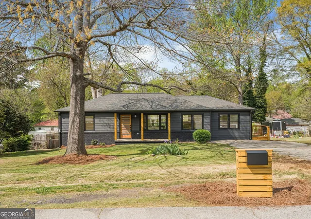 Photo 1 of Sale Pending at 960 Pine Forest Dr Sw, Mableton, GA 30126 | MLS# 10807262 | Listing updated on 2026-10-09