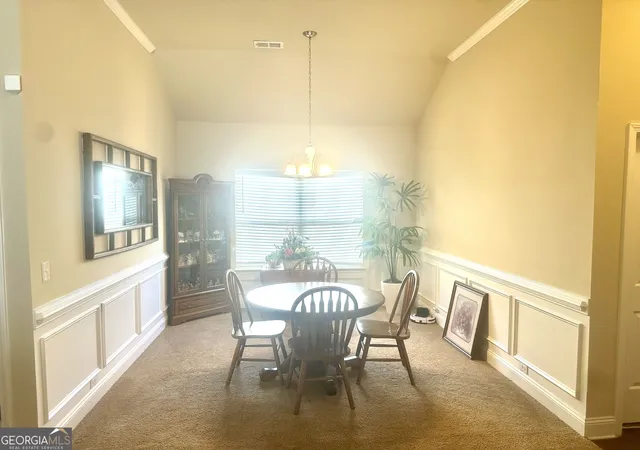 Photo 3 of Single family home for sale at 864 Crescent Ln, Griffin, GA 30224 | MLS# 10822739 | Listing updated on 2026-09-18
