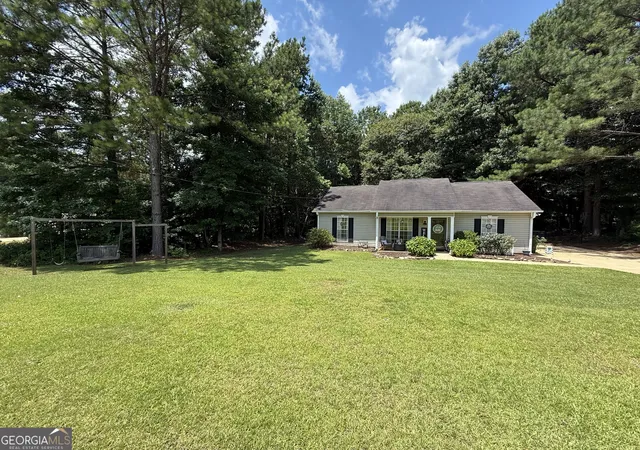 Homes for sale in Lagrange, GA | 425 Hampton Green Dr, Lagrange, GA 30240 | MLS# 10802022